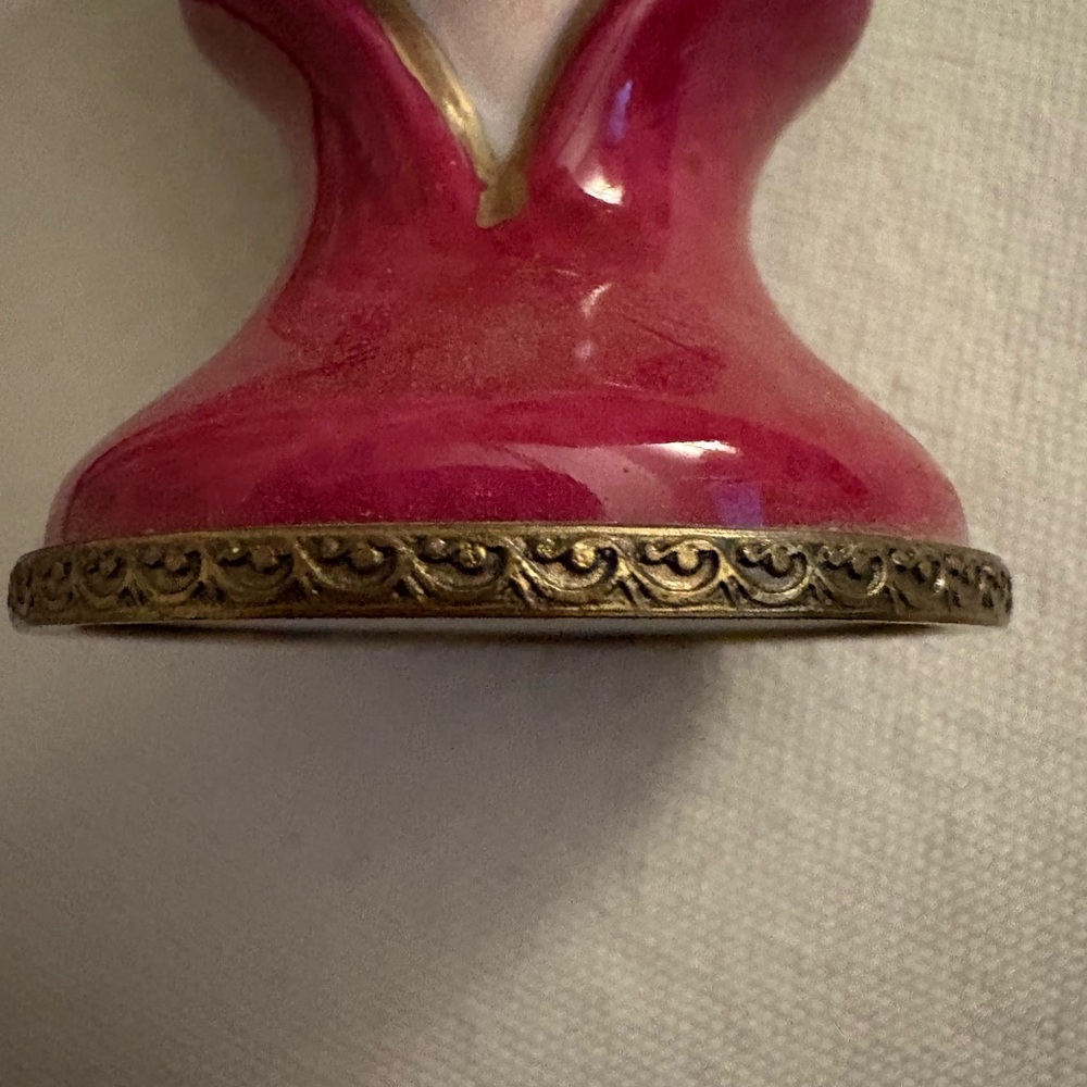 Vintage Limoges Gold-Trimmed Ceramic Lady - Picture 10 of 10